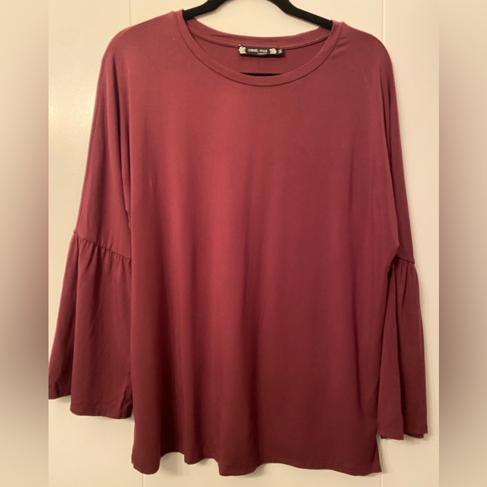 Cést Moi- Bell Sleeve Top